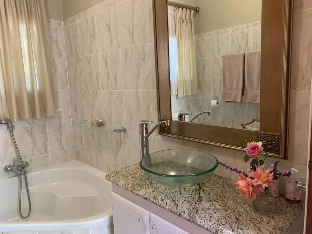 Mountain Rose Guesthouse