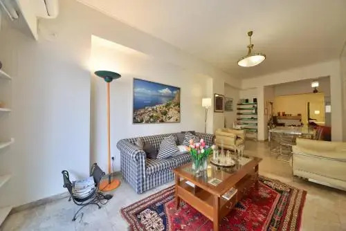 Architect Designers Apartment in Kolonaki