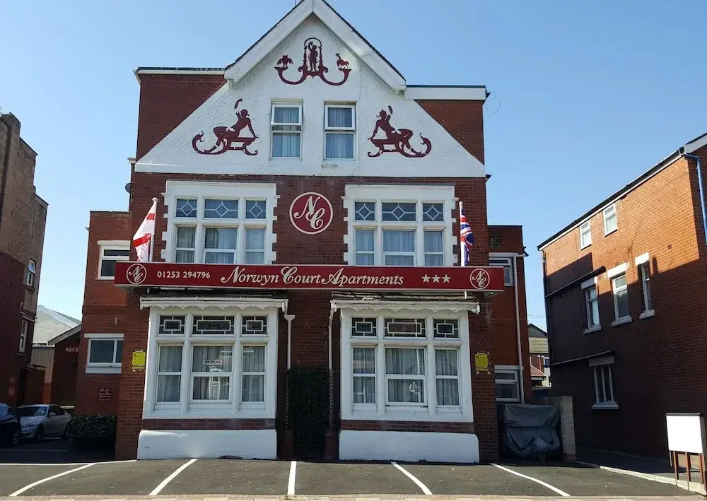 Norwyn Court Holiday Apartments