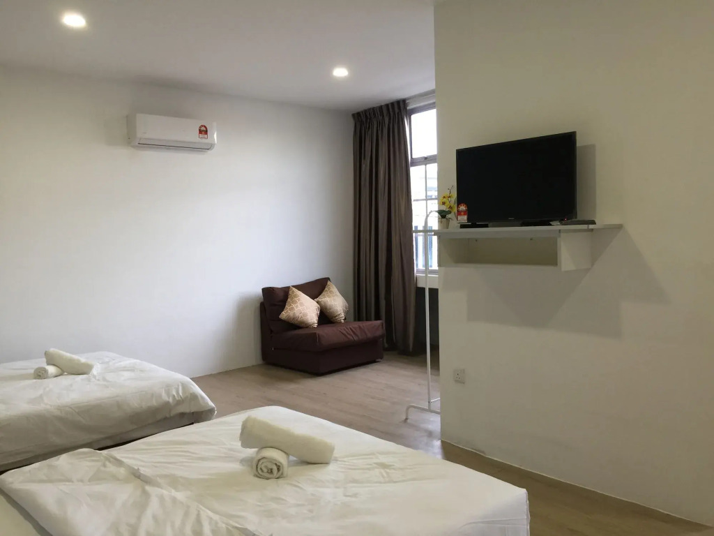 The bHotel