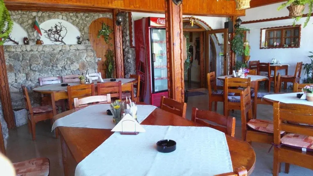 Stefan Family Hotel