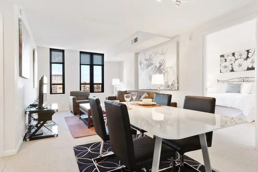 Bluebird Suites at Mt. Vernon Triangle