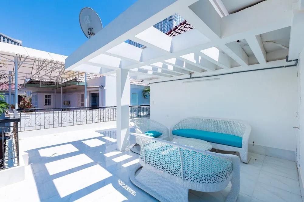 Kat Villa