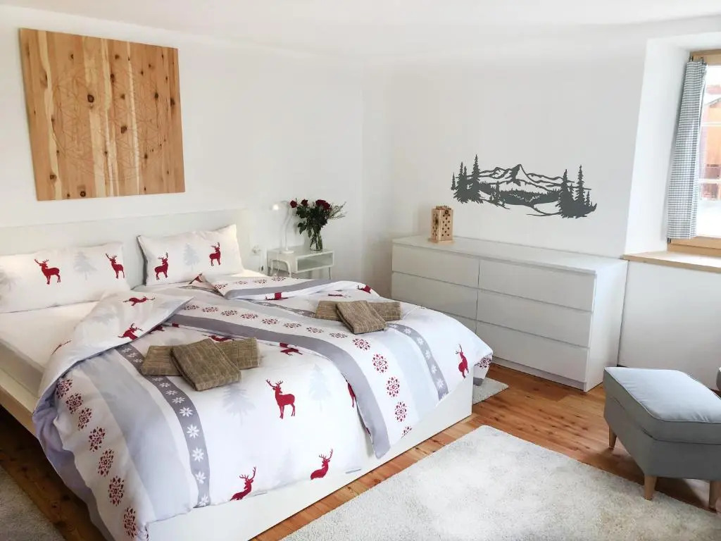 Moderne Ferienwohnung 1-6 Pers