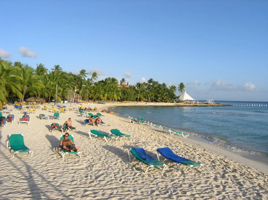 Viva Dominicus Village