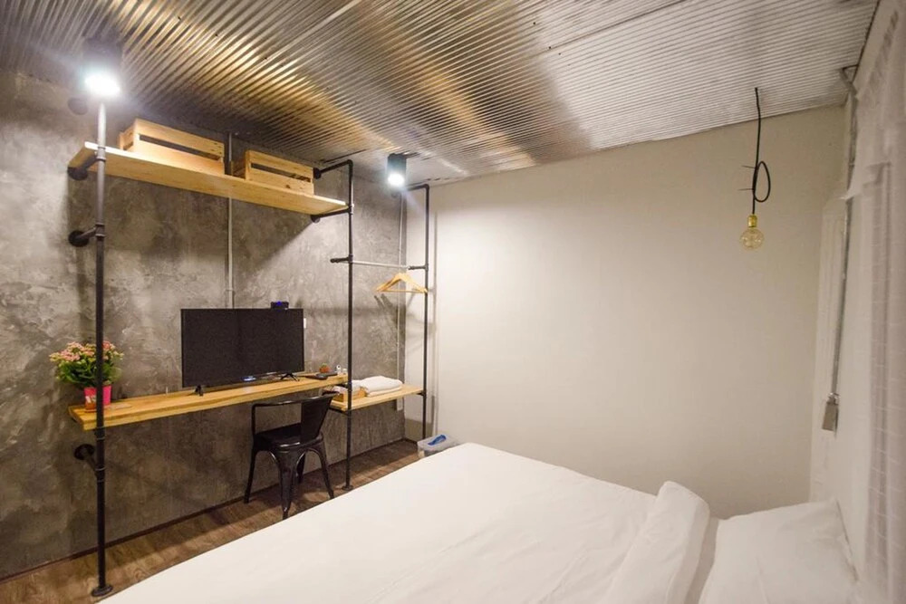 The Rock Samui Poshtel Lamai Beach