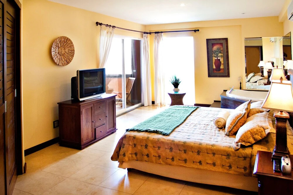 Naxos Condominium