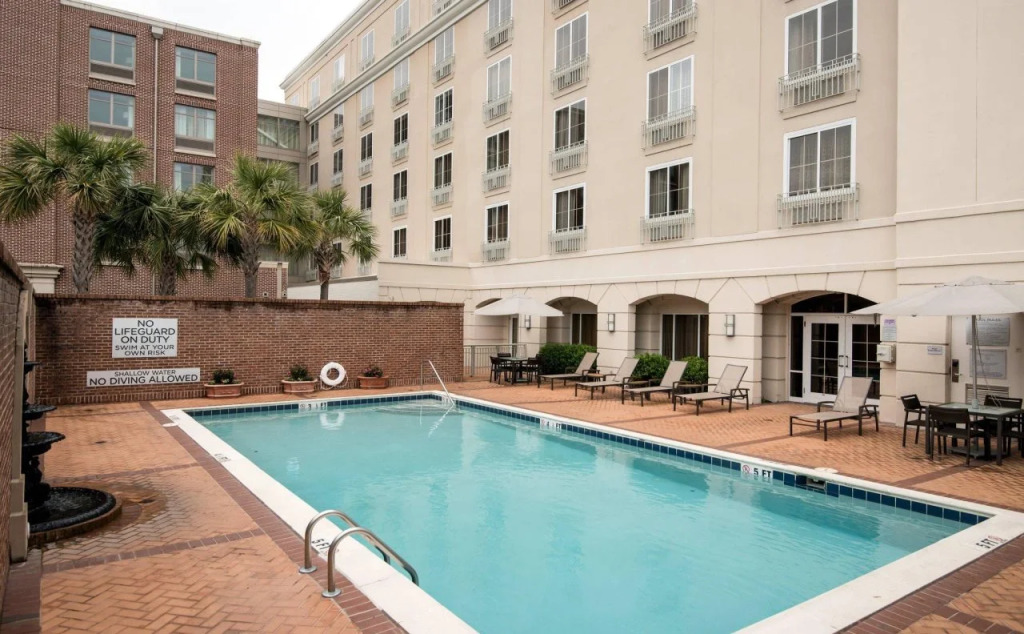 Courtyard by Marriott Charleston Historic District