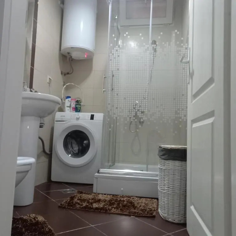 Akik Apartman stan na dan