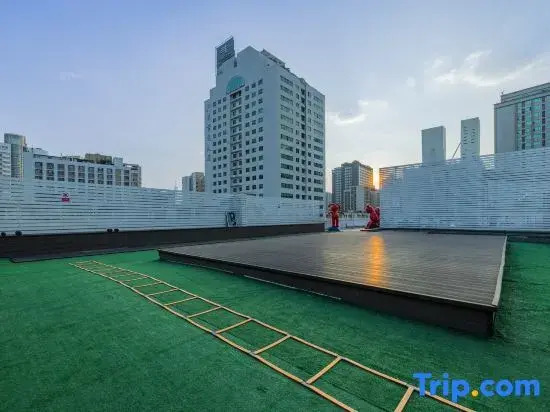 Super times Meisu Hotel