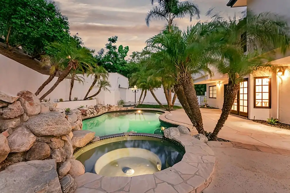 Beverly Glen Estate