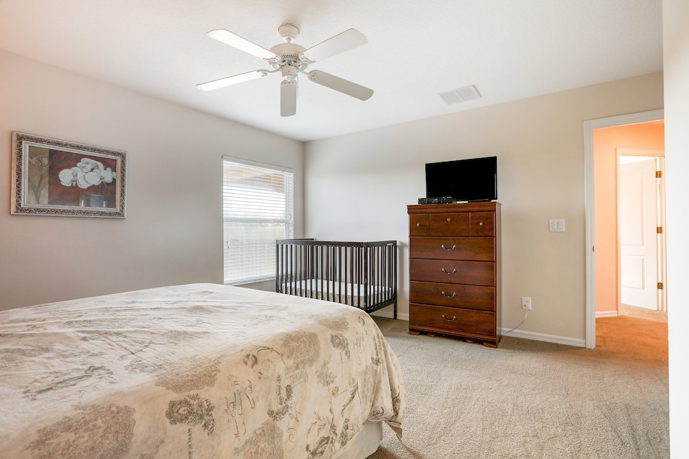 Gorgeous Home Near Disney With Private Pool, Pool Spa, On-site Gym, Tennis, AC