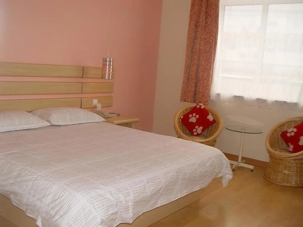 Hanting Hotel (Jinan Quancheng Plaza Chaoshan Stre