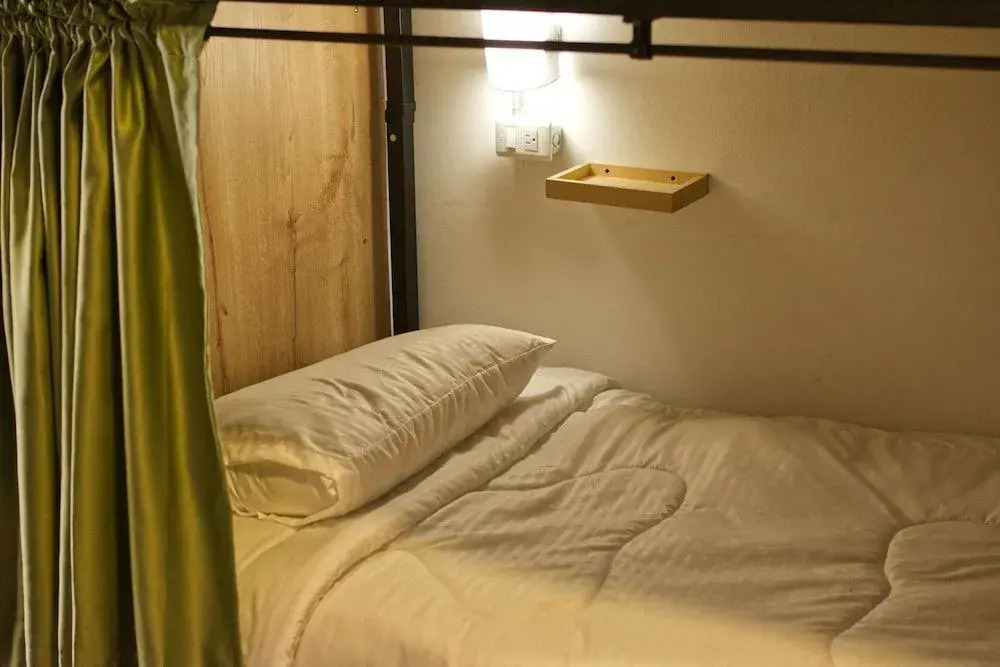 Closer Hostel