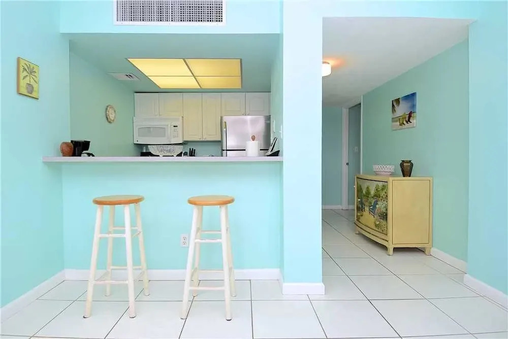 Palm Bay Club G46 - One Bedroom Condo