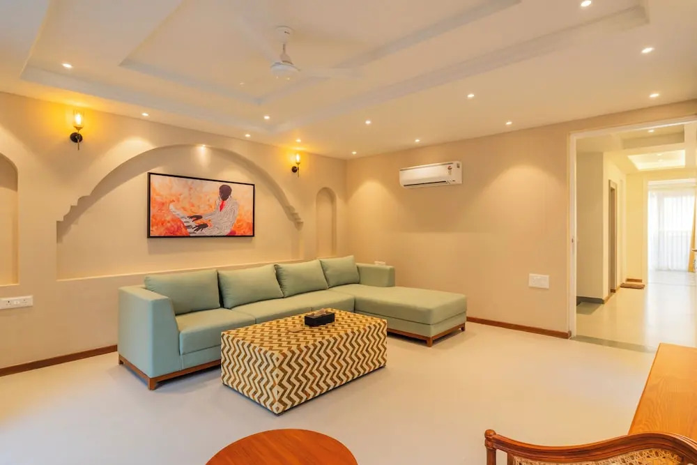 ELIVAAS Solace Teal 5 BHK Villa