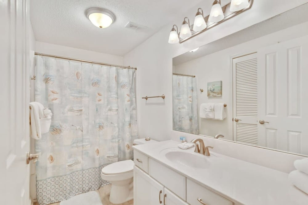 Palms 304 Beachfront 3BR 3BA Corner Condo