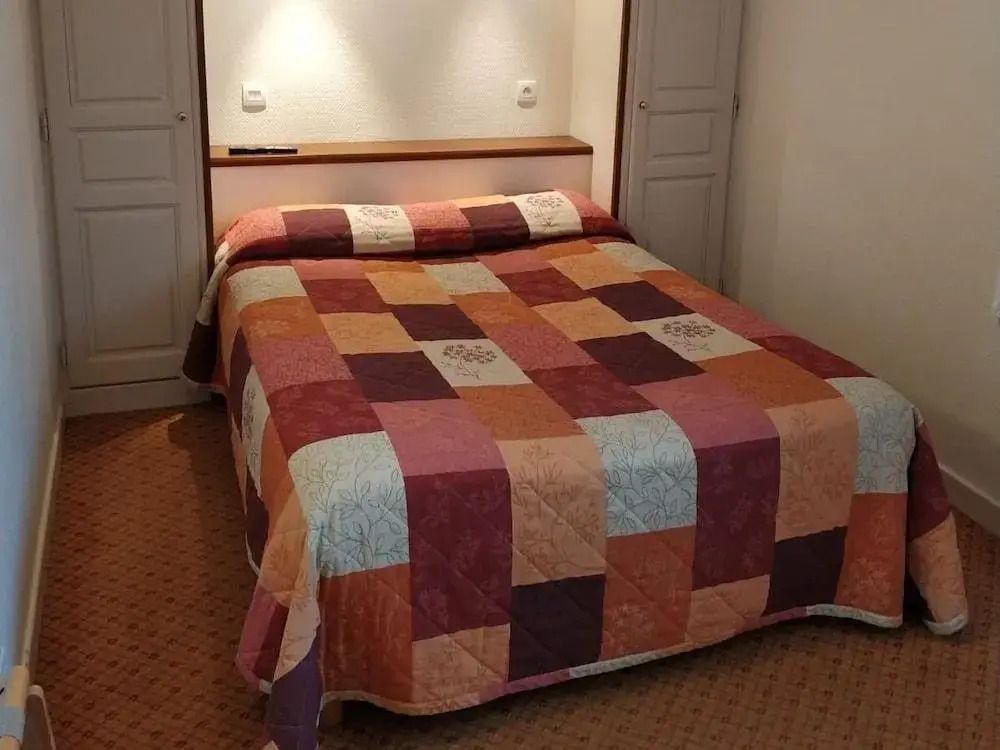 Logis Hotel Calisola Besançon - Soirée Etape - EuroVelo 6
