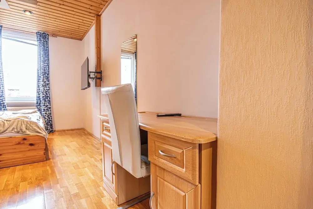 Vienna Spacious 2BR Apt Long Stay