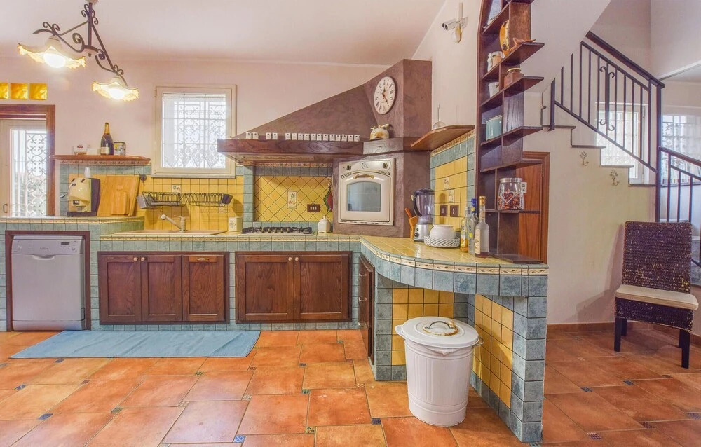 Amazing Home in Altavilla Milicia With Outdoor Swimming Pool, Wifi and 3 Bedrooms
