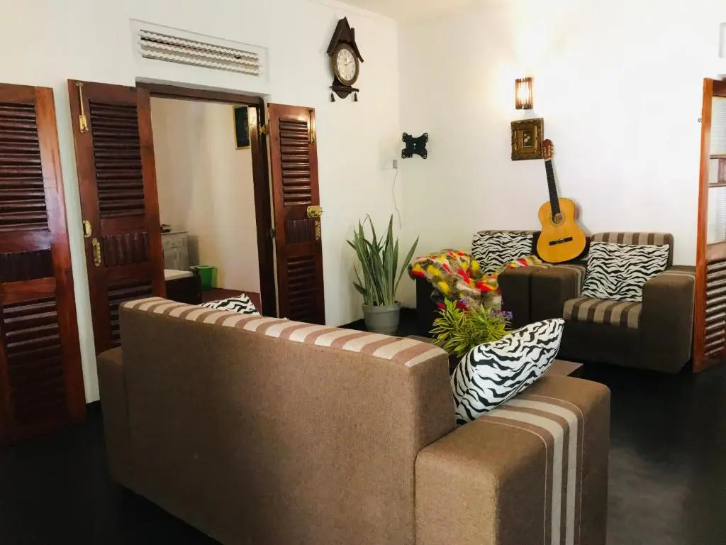 Kanthi Villa Midigama - Budget Home for 6 Pax with latest facilities