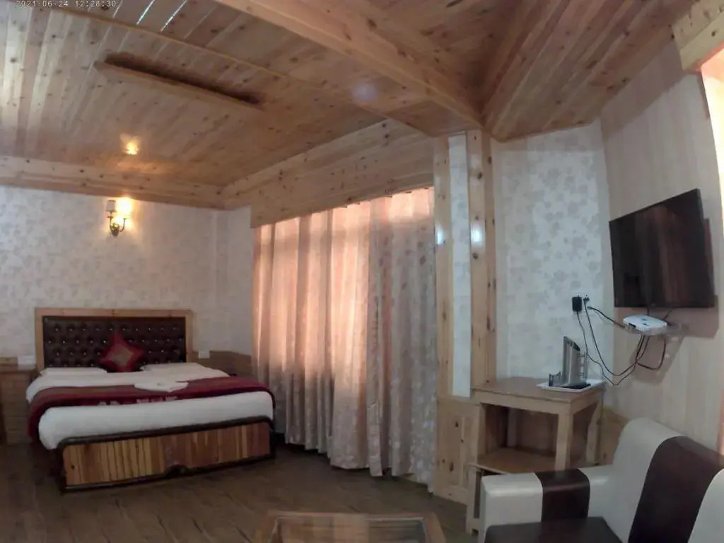 OYO 28318 Krishna Vaas Homestay