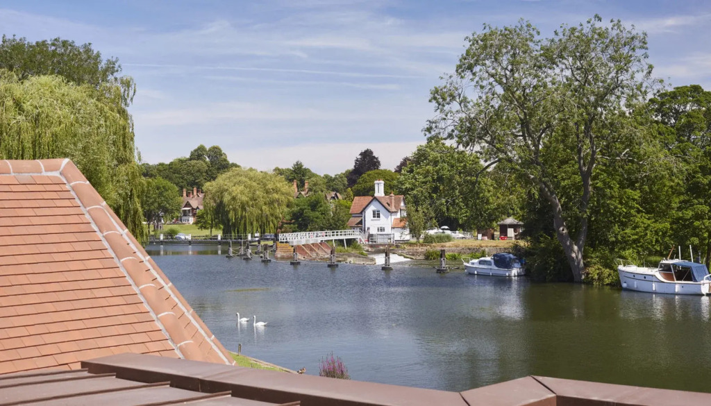 The Swan, Streatley, Berkshire