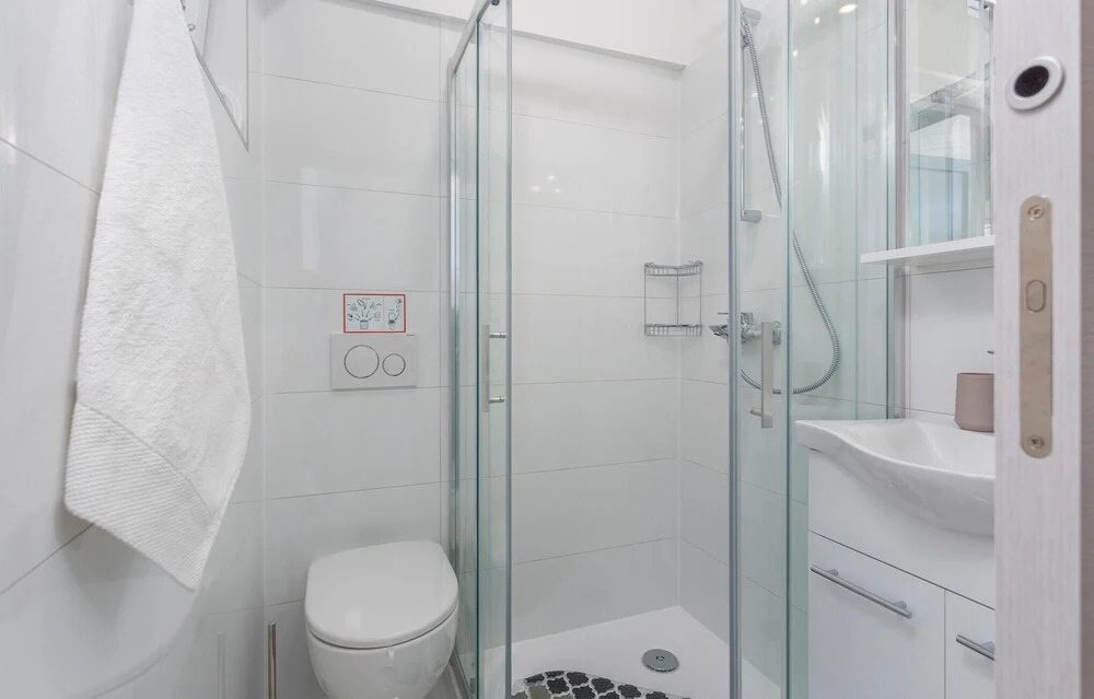 Stunning Apartment in Malinska With Outdoor Swimming Pool, Wifi and Swimming Pool