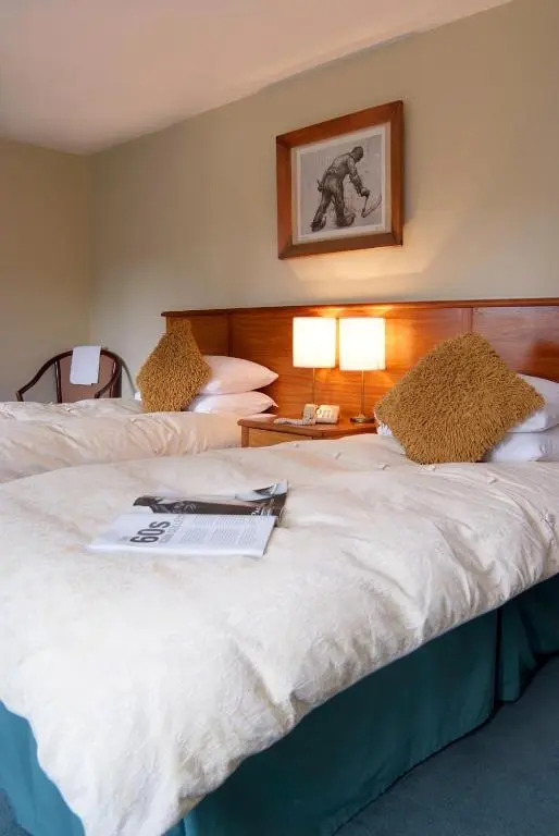 Tumbling Weir Hotel