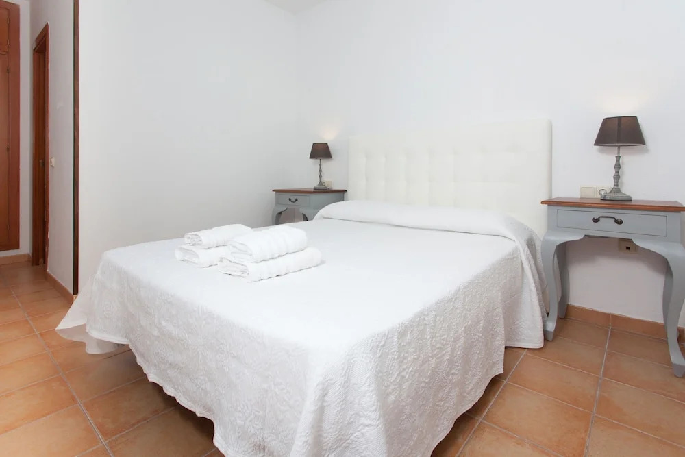 Anahi Home Drago 14