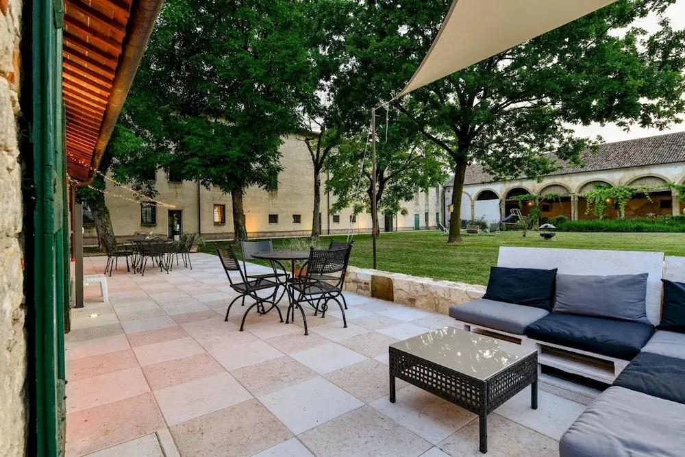 Tigli Apartment With two Bedrooms and one Bathroom on the Second Floor With 4 Metre Glass Window Apartment 6
