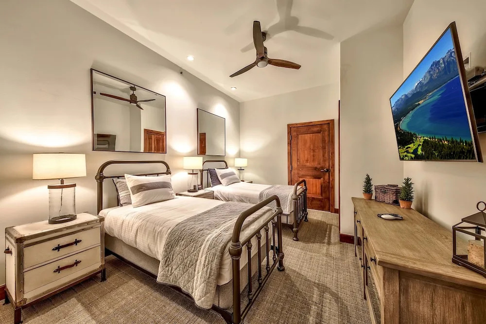 Luxury 2Br Residence Steps From Heavenly Village & Gondola Condo