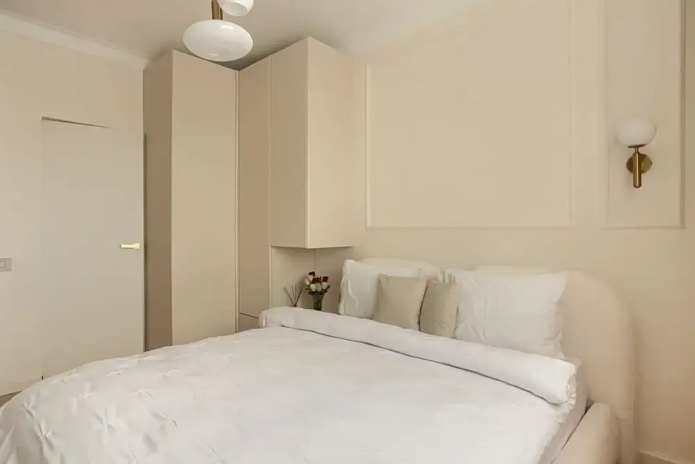 ARI - AFI Mall Luxurious Apartments