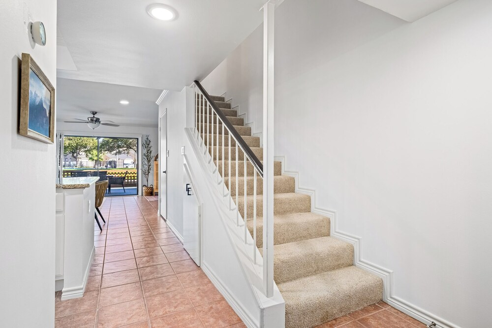 Bay House Condos by Miss Kitty’s