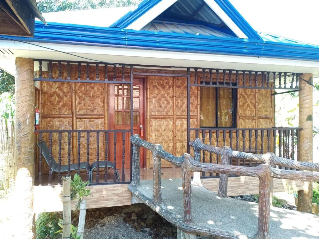 RedDoorz at Villa Asela A Garden Resort Cordova FORMER RedDoorz Near Gaisano Grand Cordova