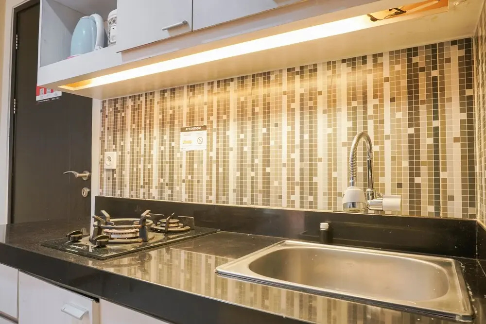 Comfy And Nice 1Br At Belmont Residence Puri Apartment