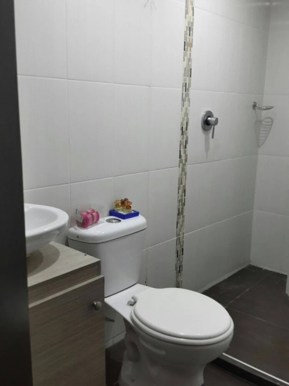 Apartamento 2 alcobas piso alto
