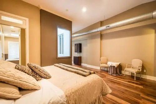 LazyKey Suites - Gorgeous 3BD Penthouse w/Spa and a Private Deck