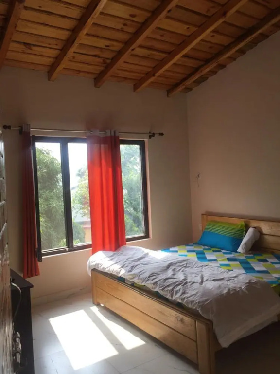 Kiran Homestay Naukuchia Tal Rd