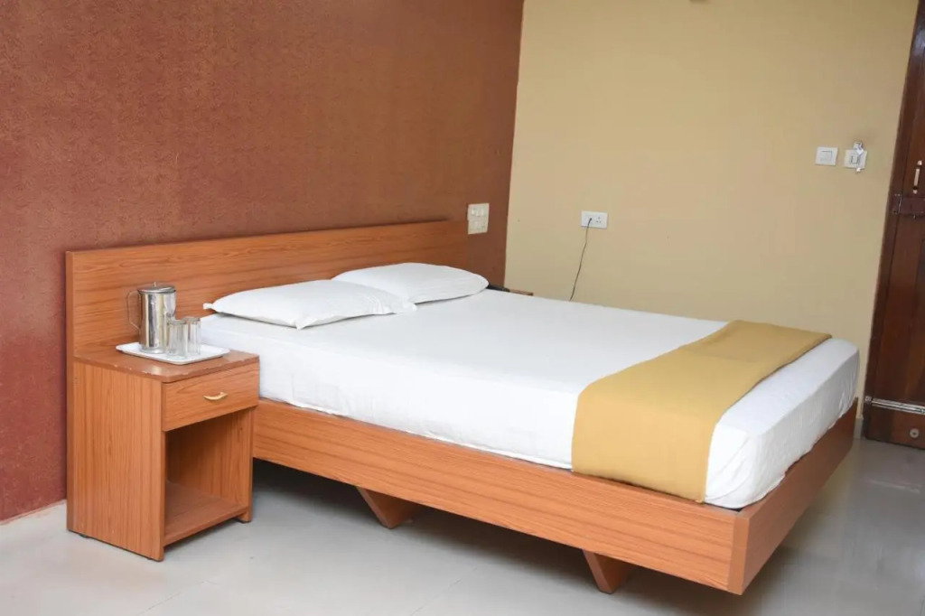 Hotel Surya Residency Majestic