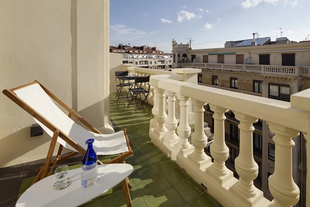 Jai Alai Beach Apartment by FeelFree Rentals