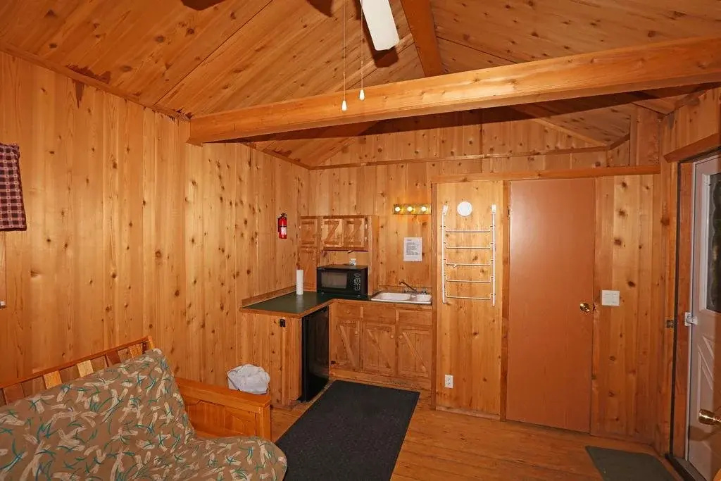 White Pines Campsites - A Cruise Inn Park