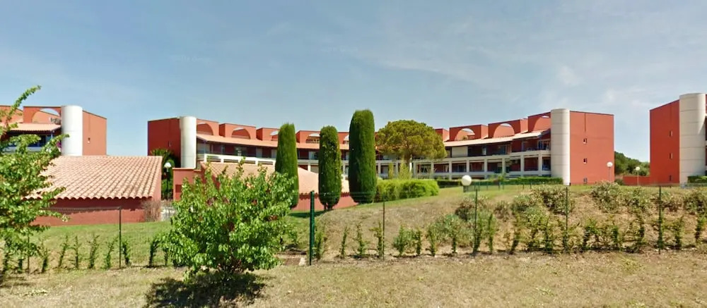 Apartment With one Bedroom in Pérols, With Pool Access, Furnished Terr
