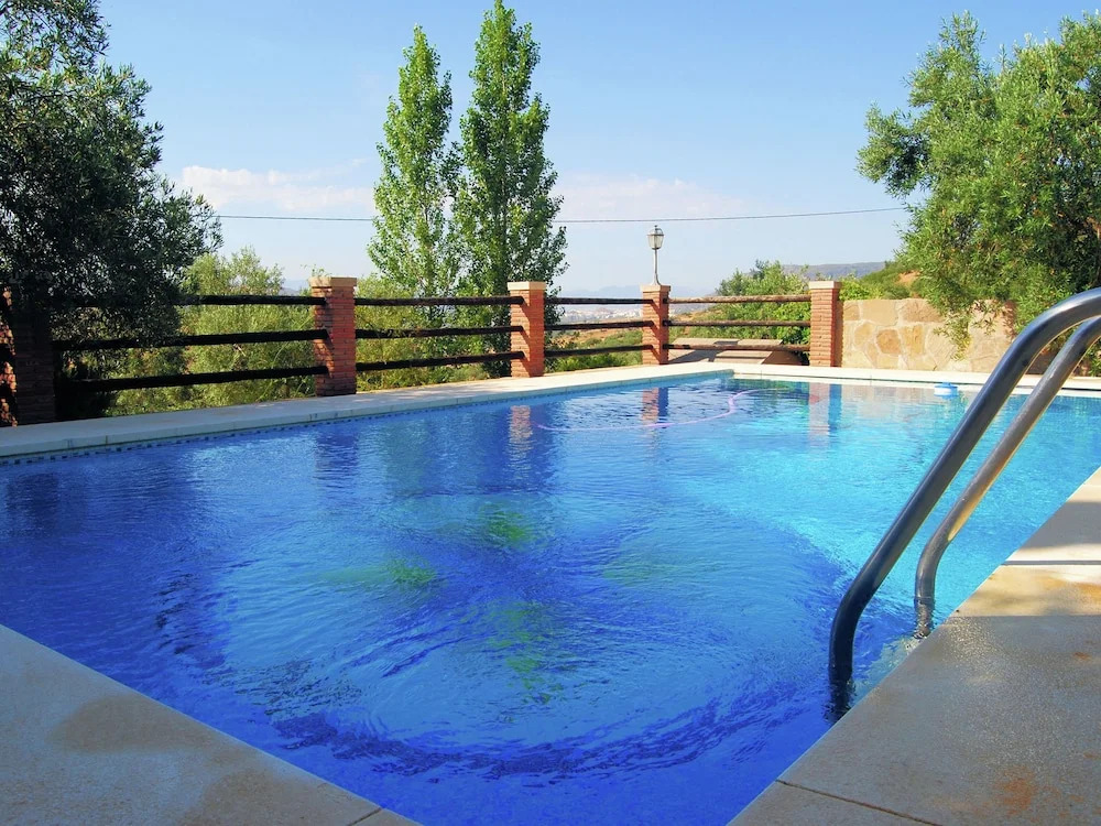 Peaceful Retreat in Alora for Families and Friends