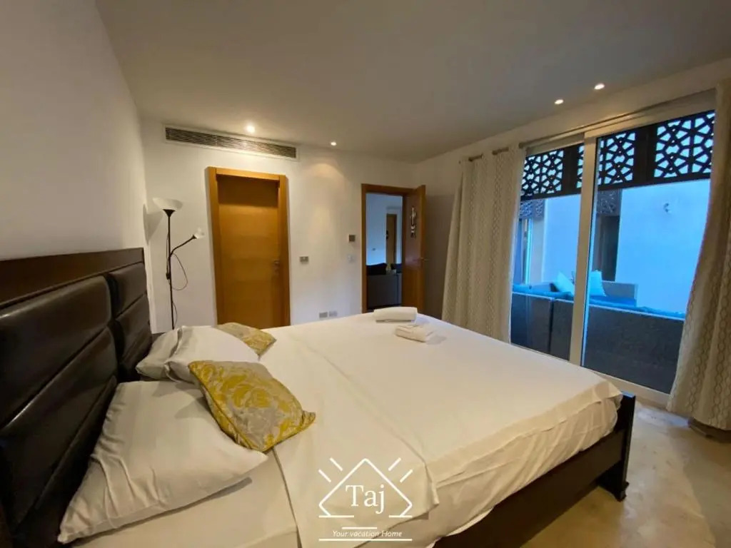 Taj Home, serenity view,2bedrooms apartment Scarab
