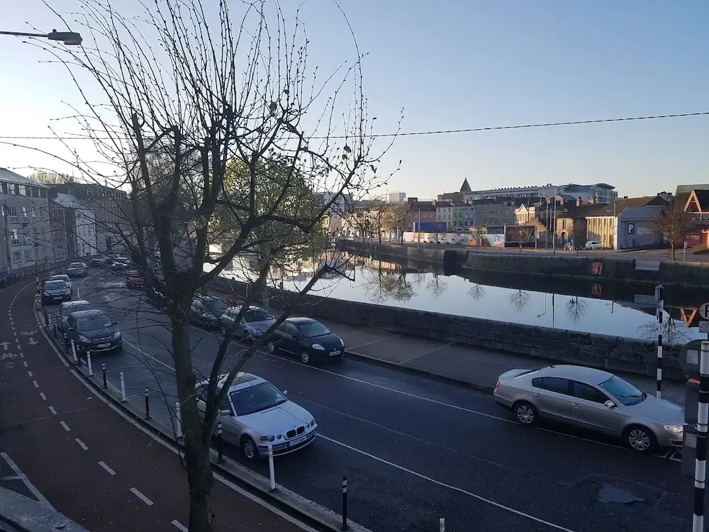 Cosy 3 bedroom apt Cork City great view