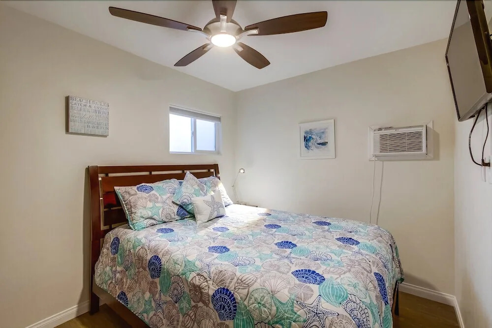 Roxy Beach House 3 2 Bedrooms 1 Bathroom Condo