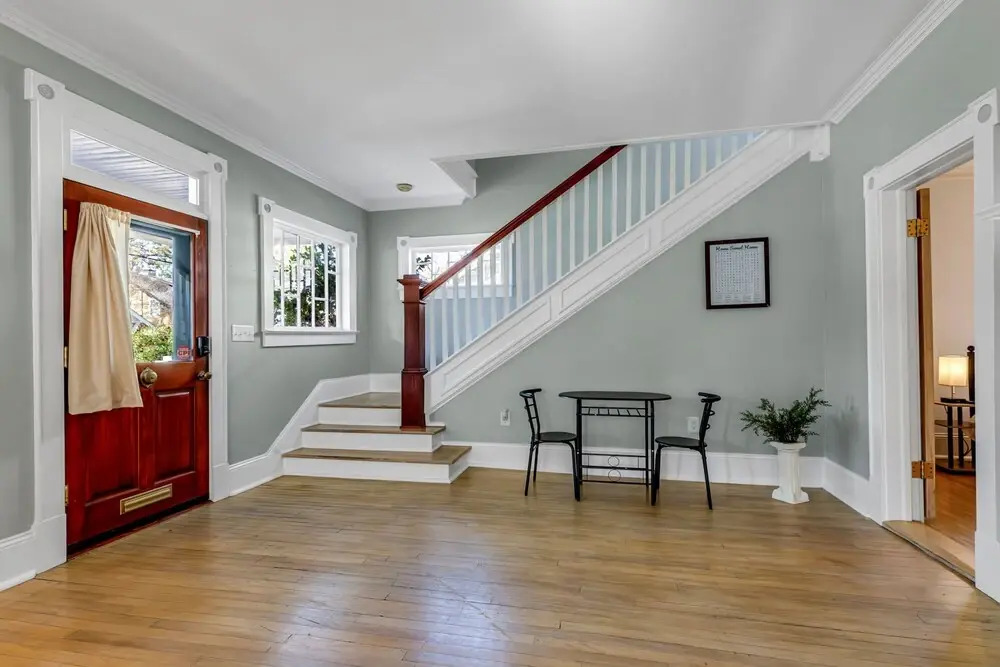Magnolia Manor - Private Backyard - Close to Downtown