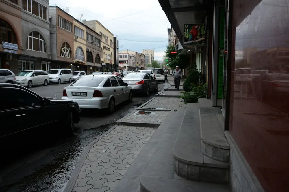 Happy Downtown Hostel
