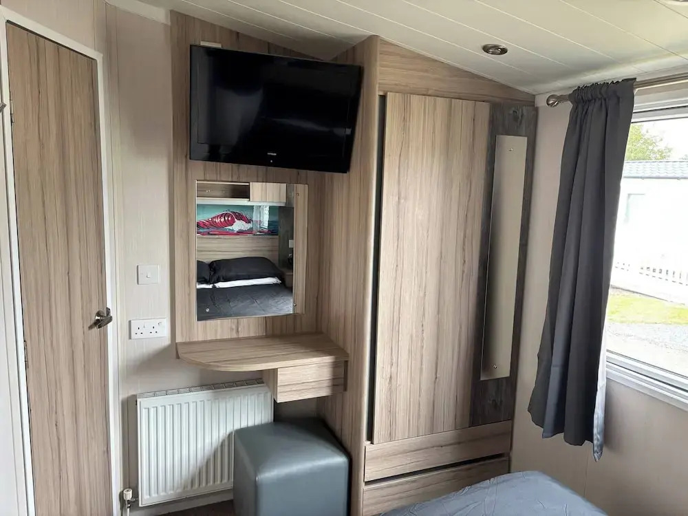 Cozy 3 Bedroom Mobile Home in Longniddry, Perfect for Families